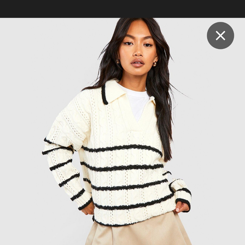 Collared Polo Pullover V-Neck Sweater in Cream and Blue - Small - Picture 3 of 10